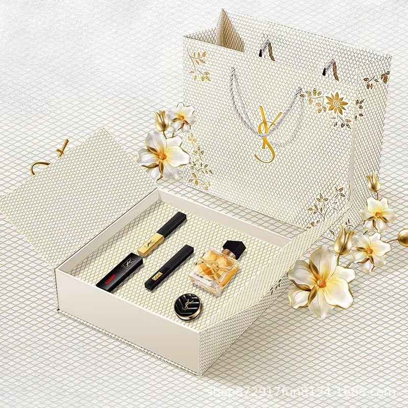 سیت کامل عطر و لوازم آرایشی  برند ysl